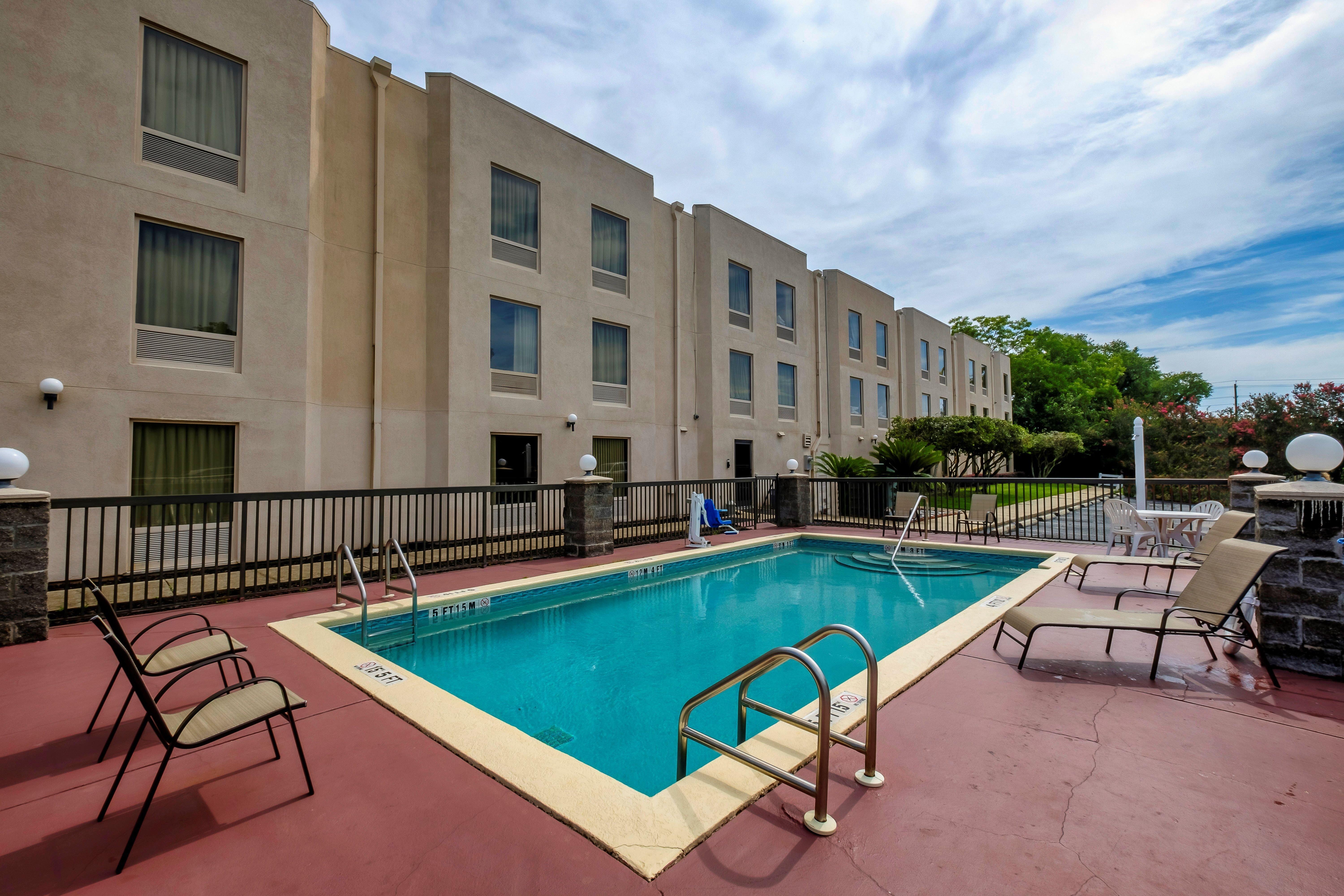 Red Roof Inn Pensacola Fairgrounds Extérieur photo