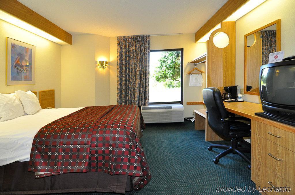 Red Roof Inn Pensacola Fairgrounds Chambre photo
